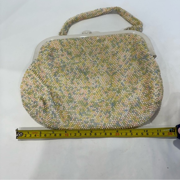 1960’s Vintage candy button purse made of pastel beads and beaded handle Mod - Picture 4 of 14